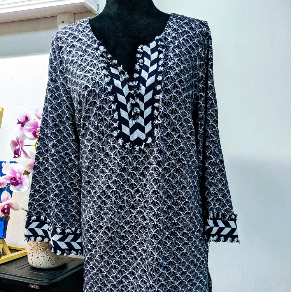 Crown & Ivy Women's Plus Size Top.